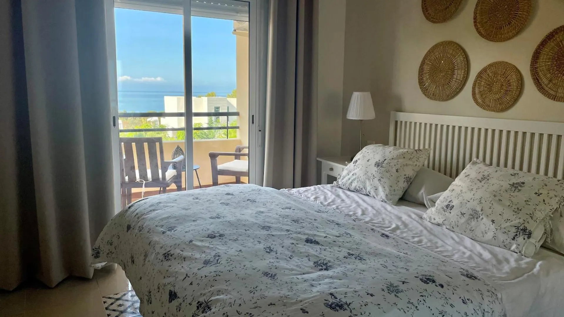 Apartment Sea And Views Close To Marbella